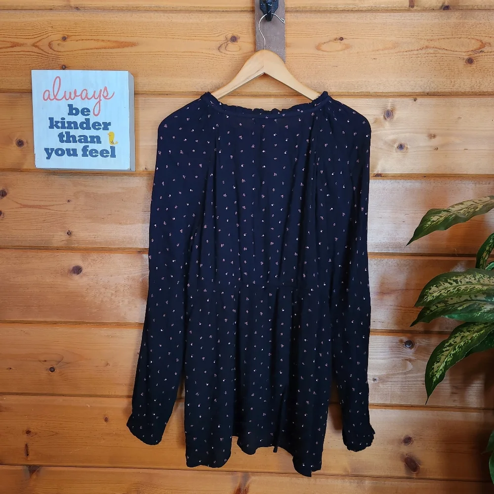 Sonoma 💜 NWT Maternity Blue Floral Peasant Tunic‎ Stretch Top Keyhole Pleated L - Picture 6 of 8